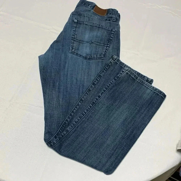 Lucky Brand Woman’s jeans, Size 32 waist. Length is 32. - Picture 3 of 3